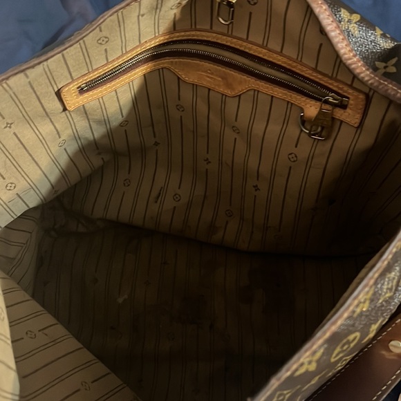 Louis Vuitton Gracefull MM - Picture 5 of 11